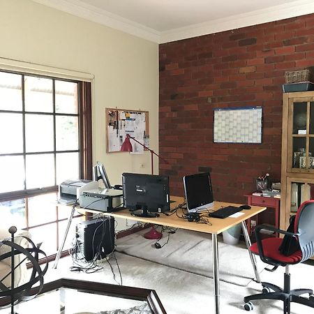 Helen'S Homestead Enfield 外观 照片