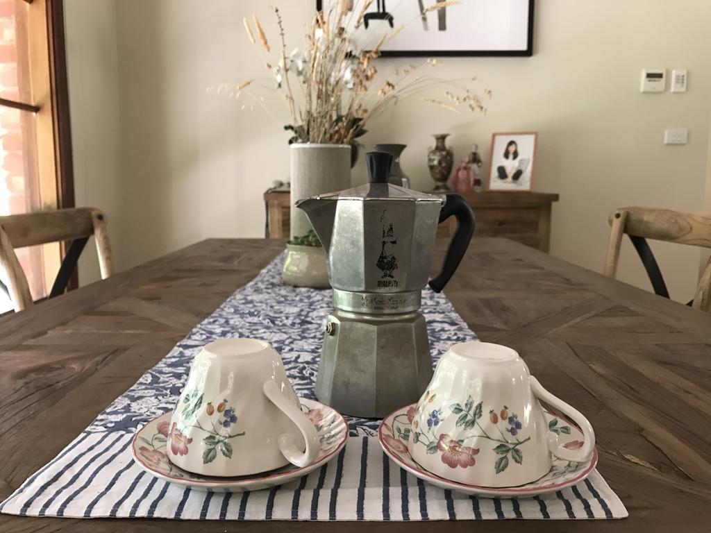 Helen'S Homestead Enfield 外观 照片