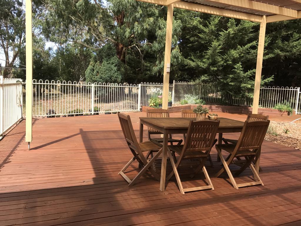 Helen'S Homestead Enfield 外观 照片