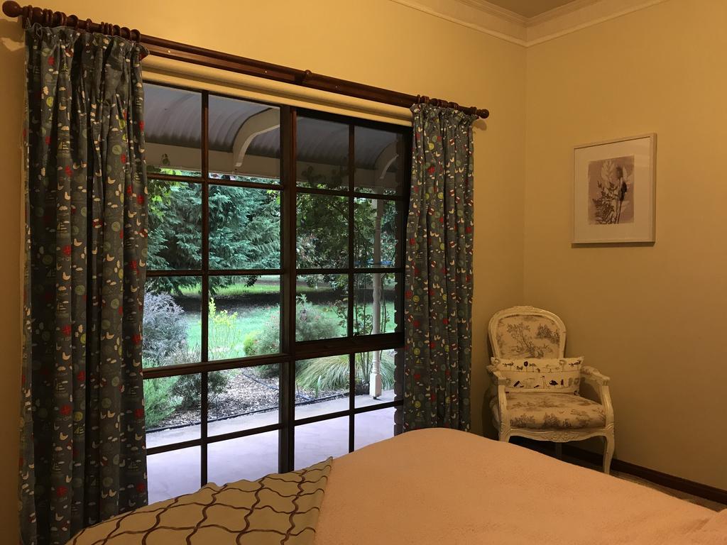 Helen'S Homestead Enfield 外观 照片
